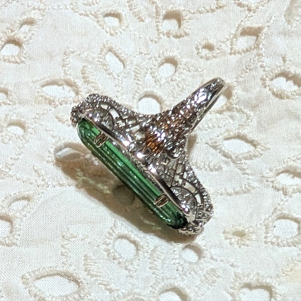 VTG Style Sterling Filigree Peridot Ring - Picture 6 of 7
